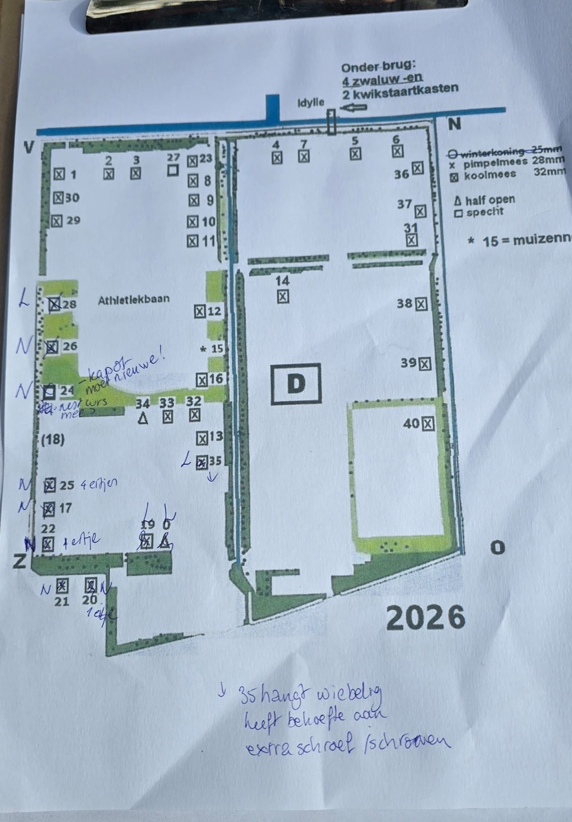 Plattegrond met de genummerde vogelnestkasten die de vrijwilligers controleren