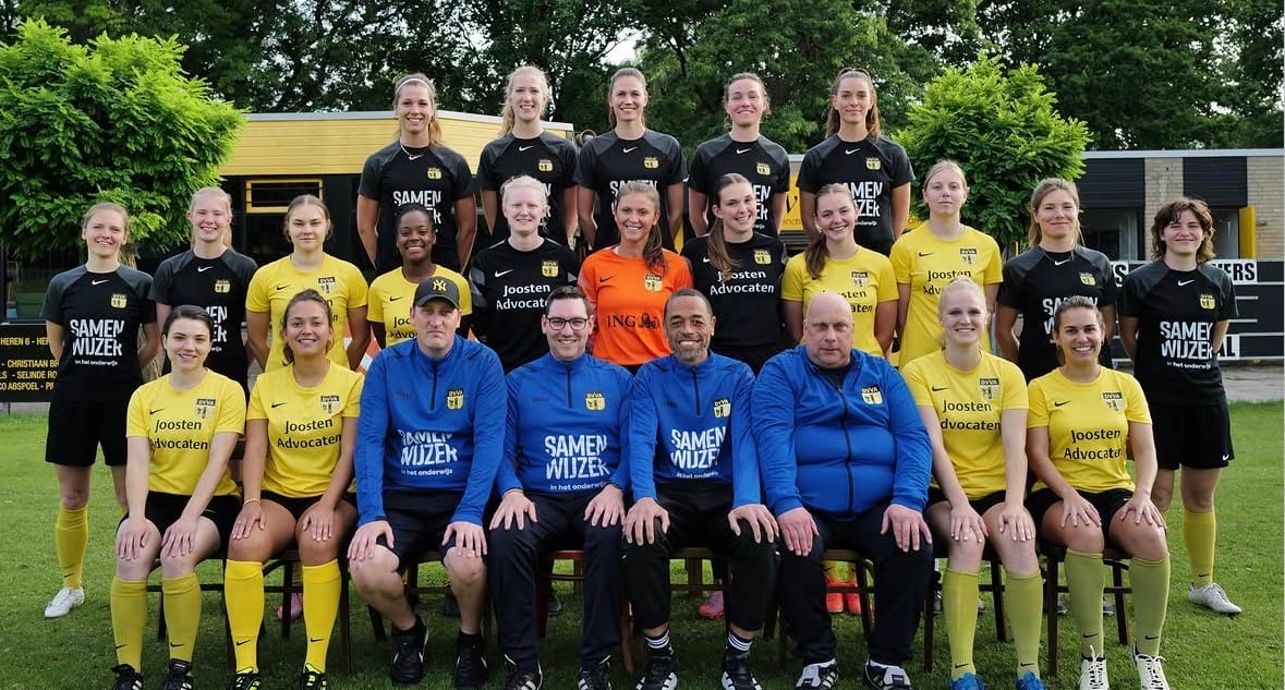 Het vrouwenteam van DVVA op de teamfoto